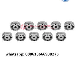 Common rail diesel fuel injector middle plate