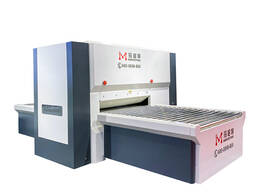 Metal leveling machine for thick or thin plate